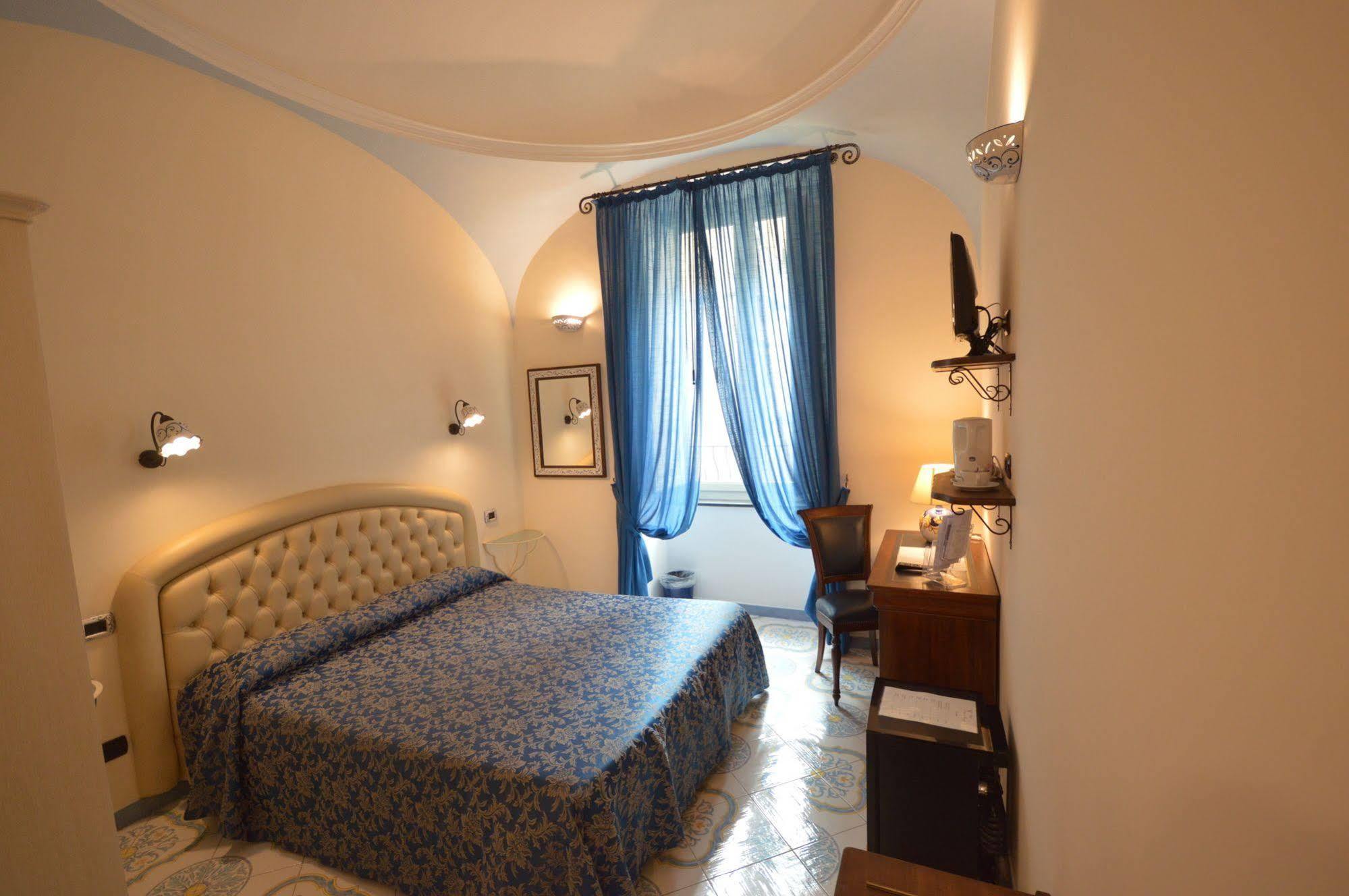B&B Palazzo Pisani Амальфі Екстер'єр фото