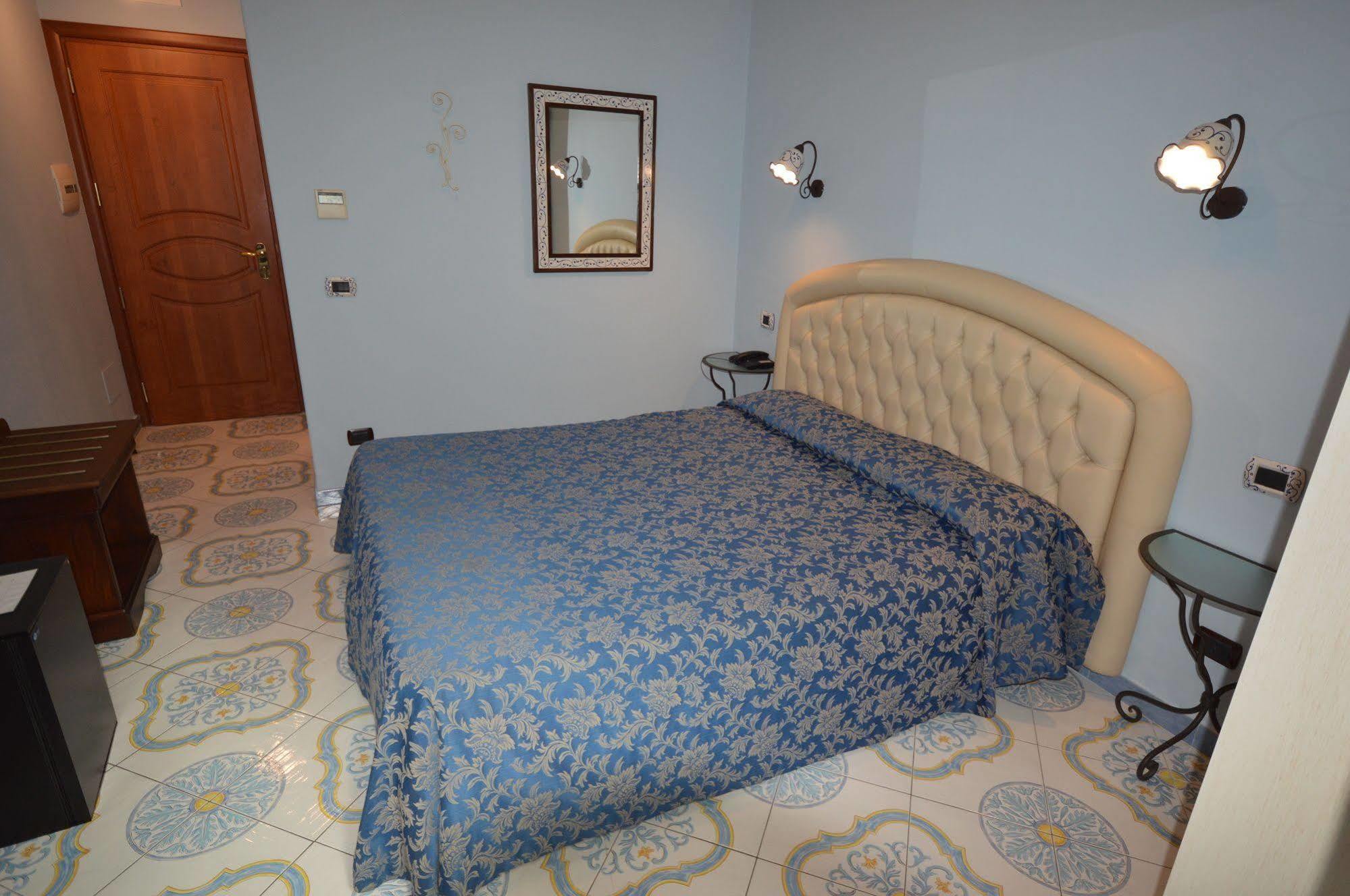 B&B Palazzo Pisani Амальфі Екстер'єр фото