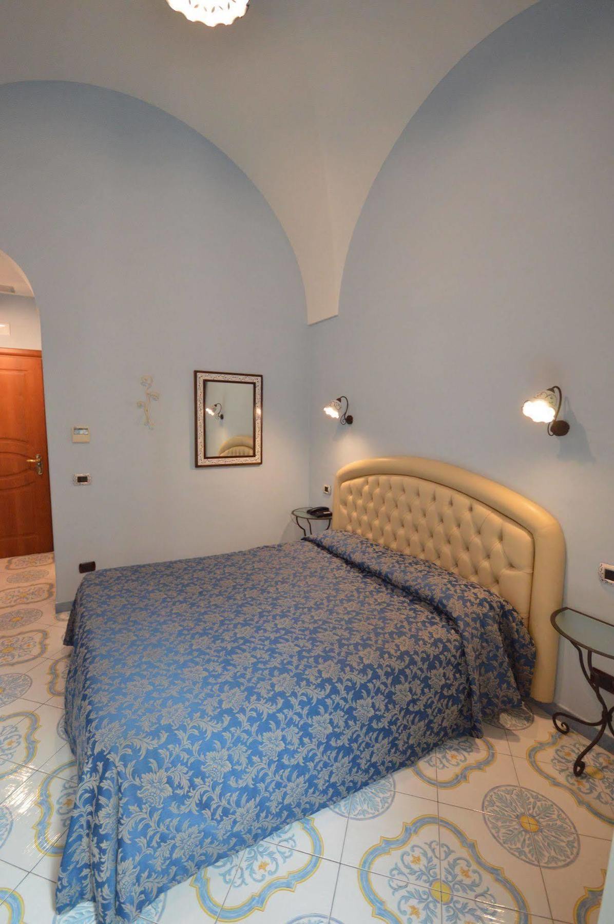 B&B Palazzo Pisani Амальфі Екстер'єр фото